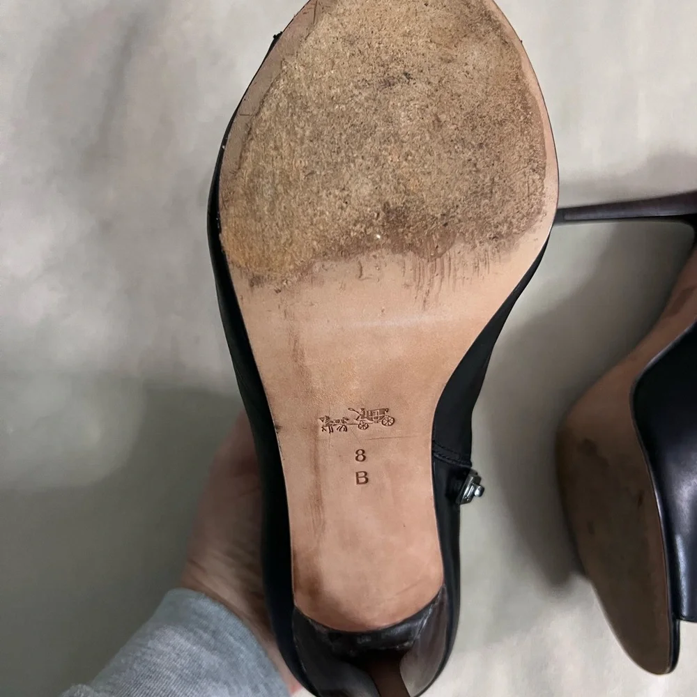 🖤✨ COACH New York Black Leather Chain Peep Toe Booties Heels 8B ✨🖤